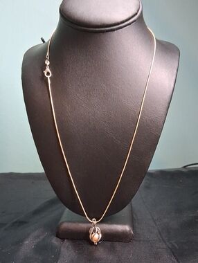230. Silvertone Necklace W Caged Pearl 22"
